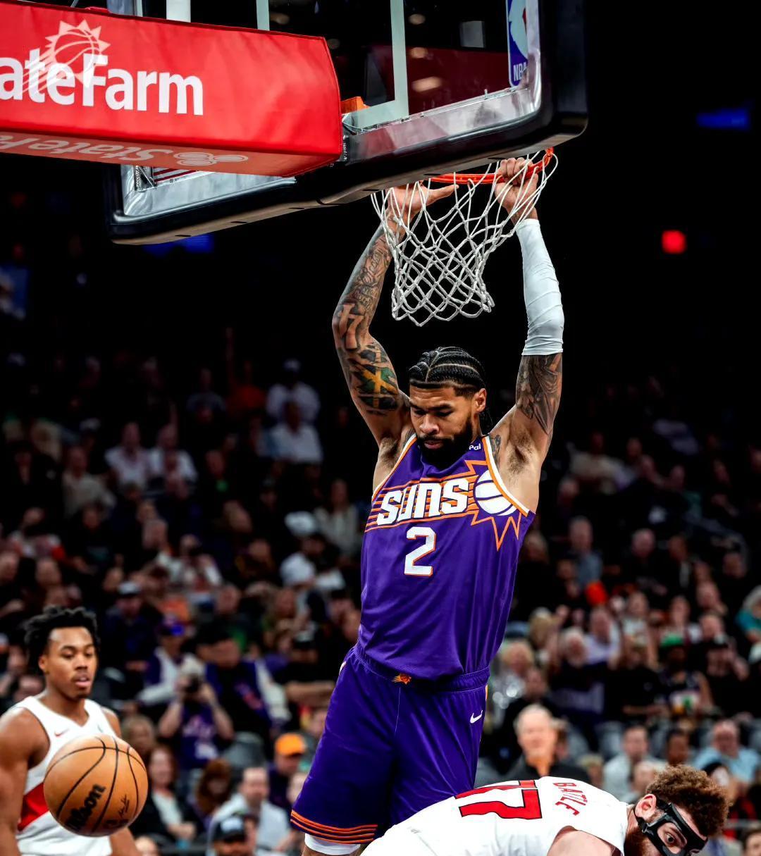 猛龙爆冷马刺，贝弗利三分雨点燃全场