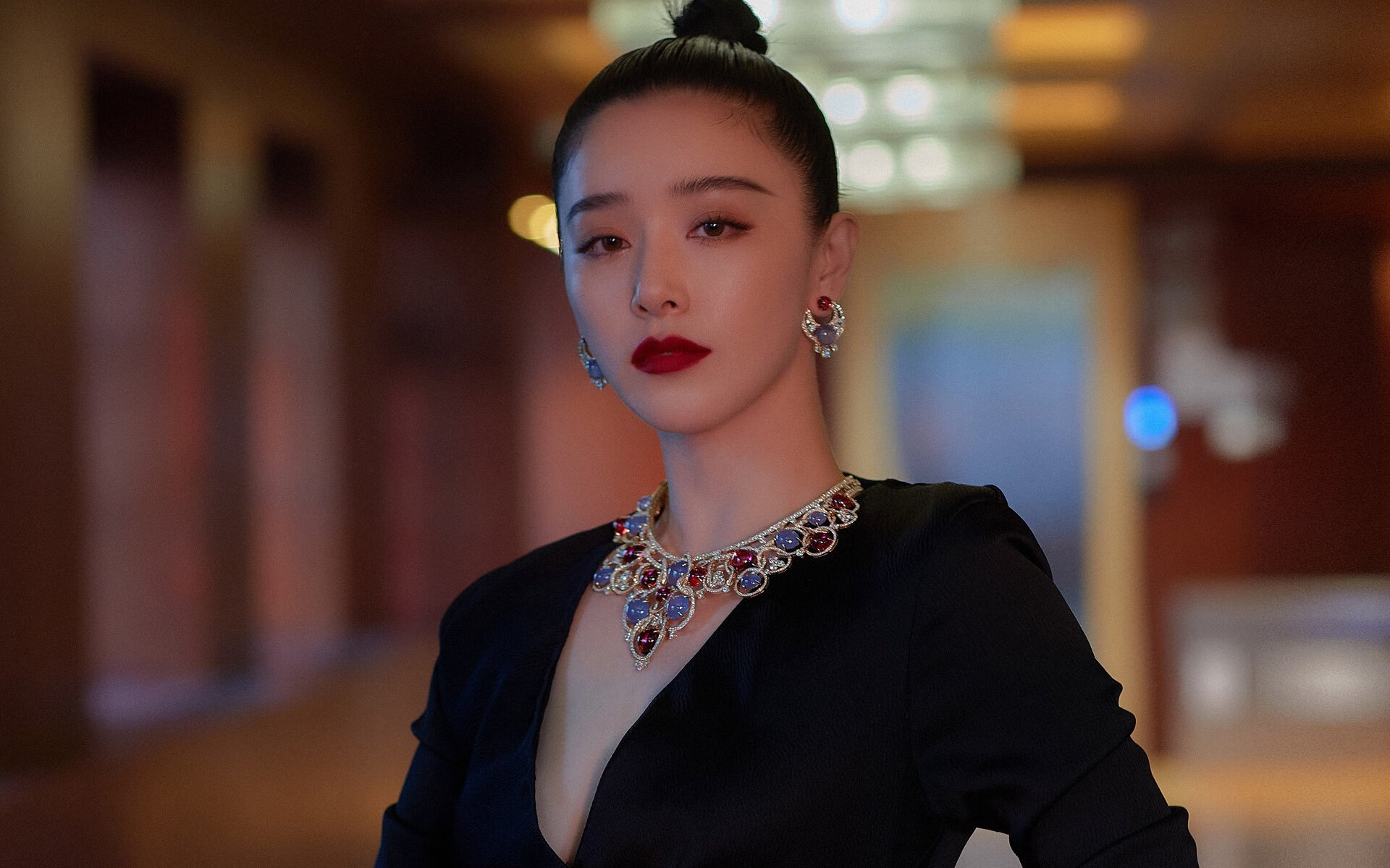 开云体育在线-逆转与卫冕，当冷门迭爆遇见王者归来