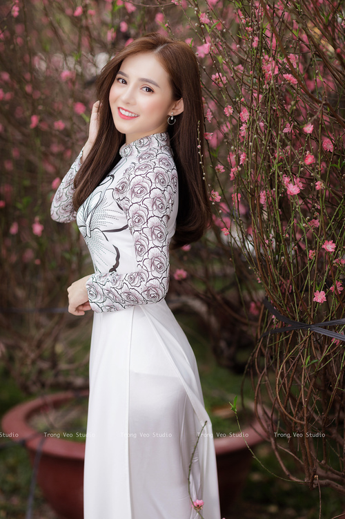 从南美雨林到非洲草原，黄喜灿如何在一场全球化的足球战争中完成致命收割